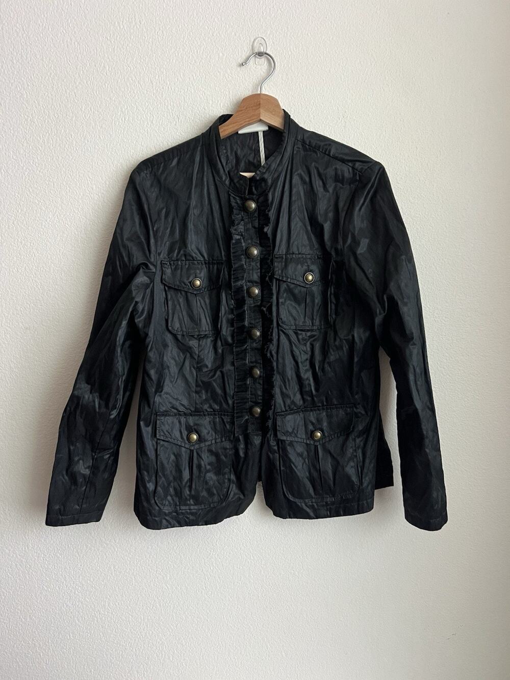 Chicos Jacket Ruffle Shiny Womens Size Large Black Windbreaker